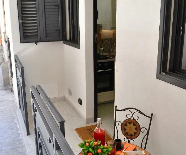 I Pupi - Sicilian Appartement Giardini-Naxos