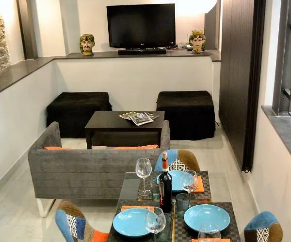 I Pupi - Sicilian Appartement