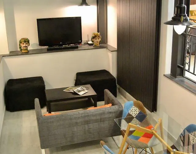 I Pupi - Sicilian * Джардини-Наксос