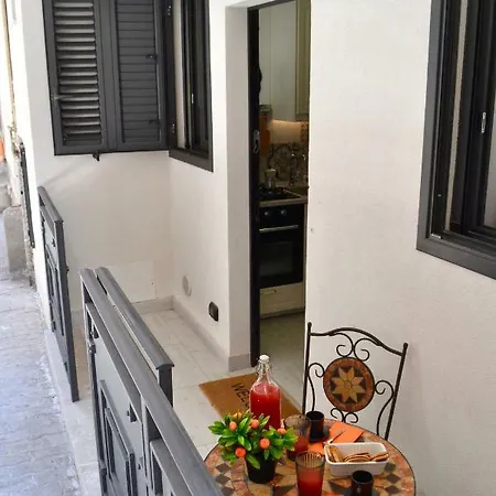I Pupi - Sicilian Apartman Giardini Naxos